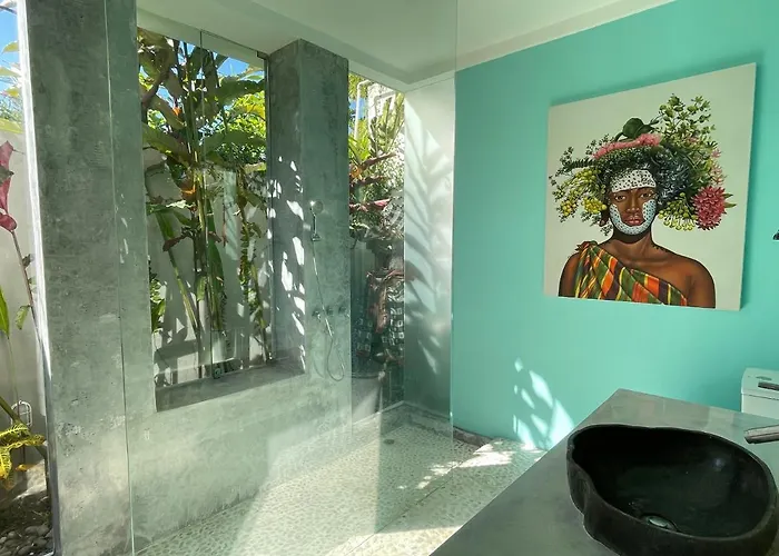 Sassy Villa